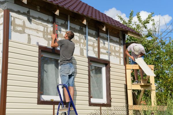 Handyman Siding Repair in Nashville