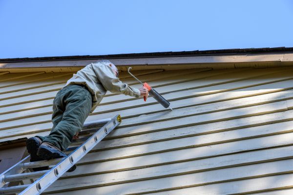 Vinyl Siding Caulk Repair in Nashville