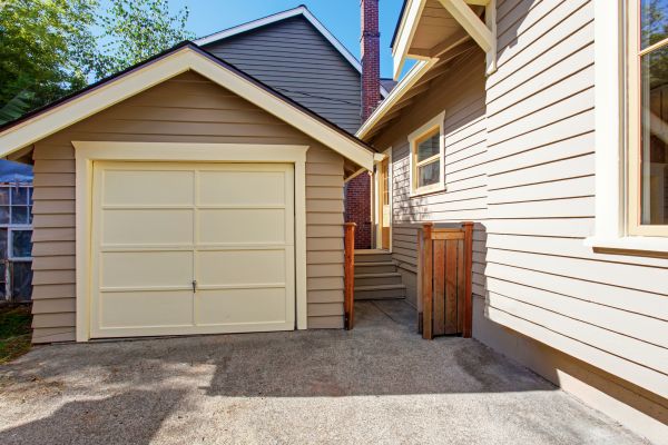 Garage Siding Replacement in Nashville